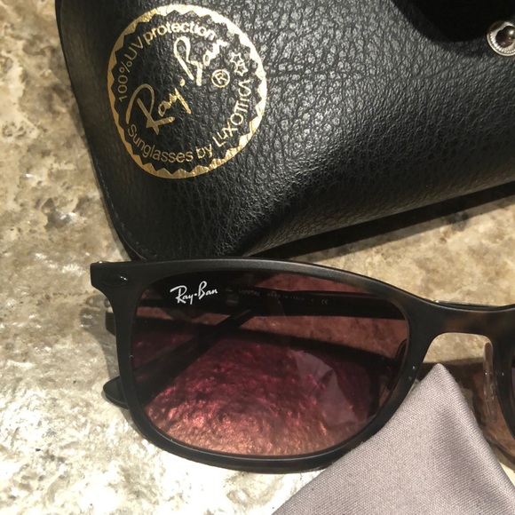 Ray-Ban Accessories - Ray Bans Unisex Sunglasses